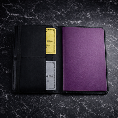 Paspoort hoesje - Paspoorthouder geschikt voor AirTag - Vegan Leer